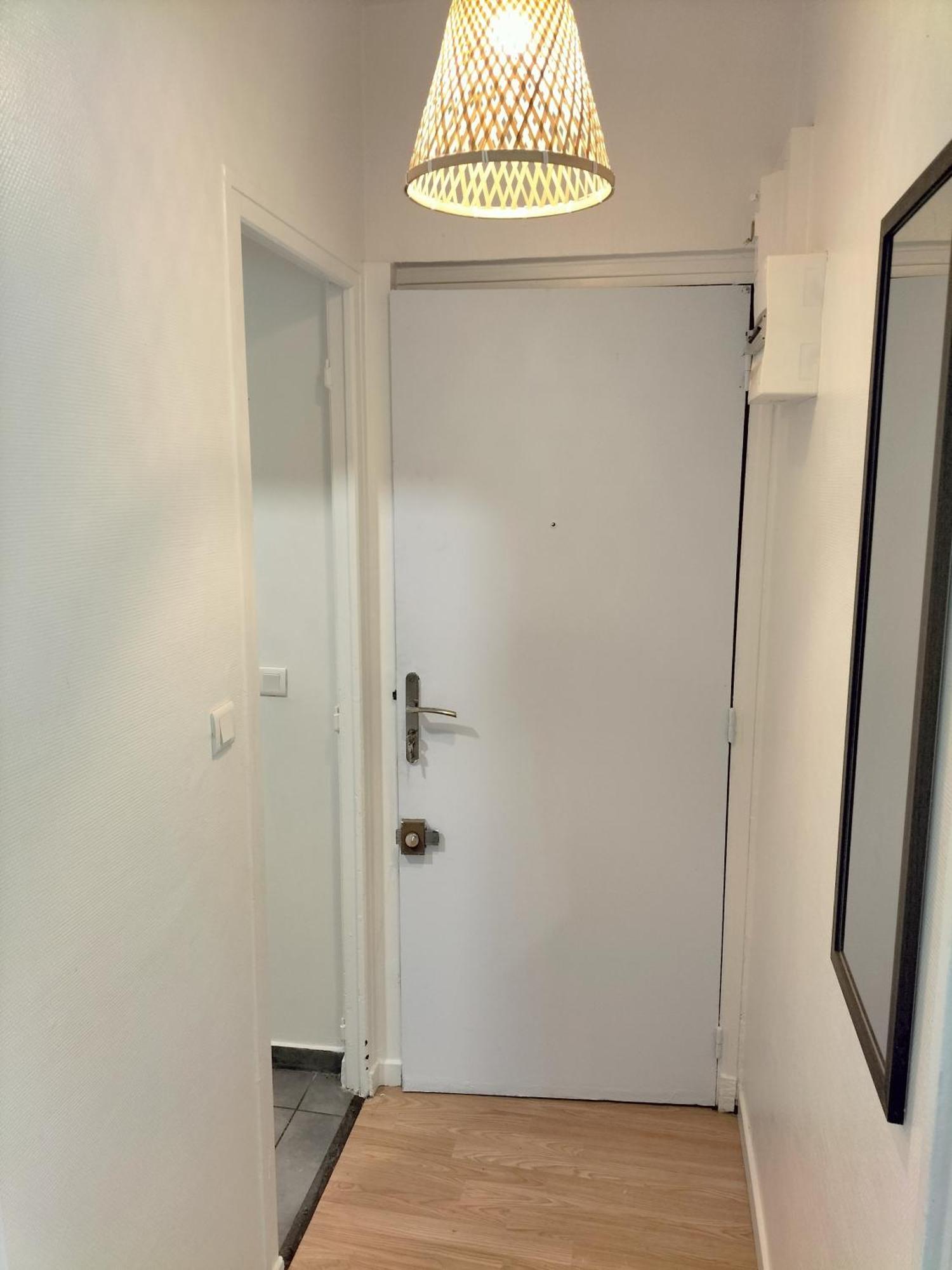 Super Appartement Autonome A Villepinte Proche De Paris Kültér fotó